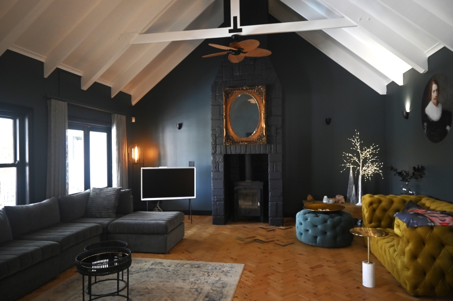 5 Bedroom Property for Sale in Stellenbosch Farms Western Cape